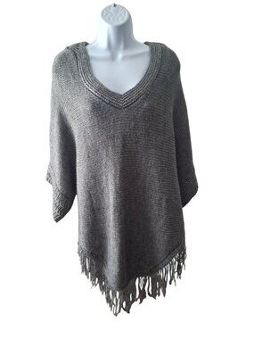 A Gain Gray Fringe Poncho S/M Boho Cozy Cottagecore Wool Blend Knit Wrap Chic